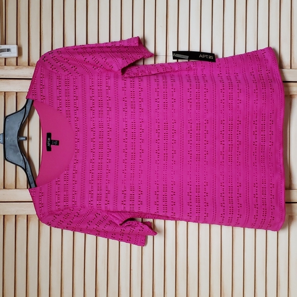 EYELET look top - Picture 1 of 4